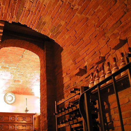 Antica Dimora Leones Bed & Breakfast Palaia Bagian luar foto