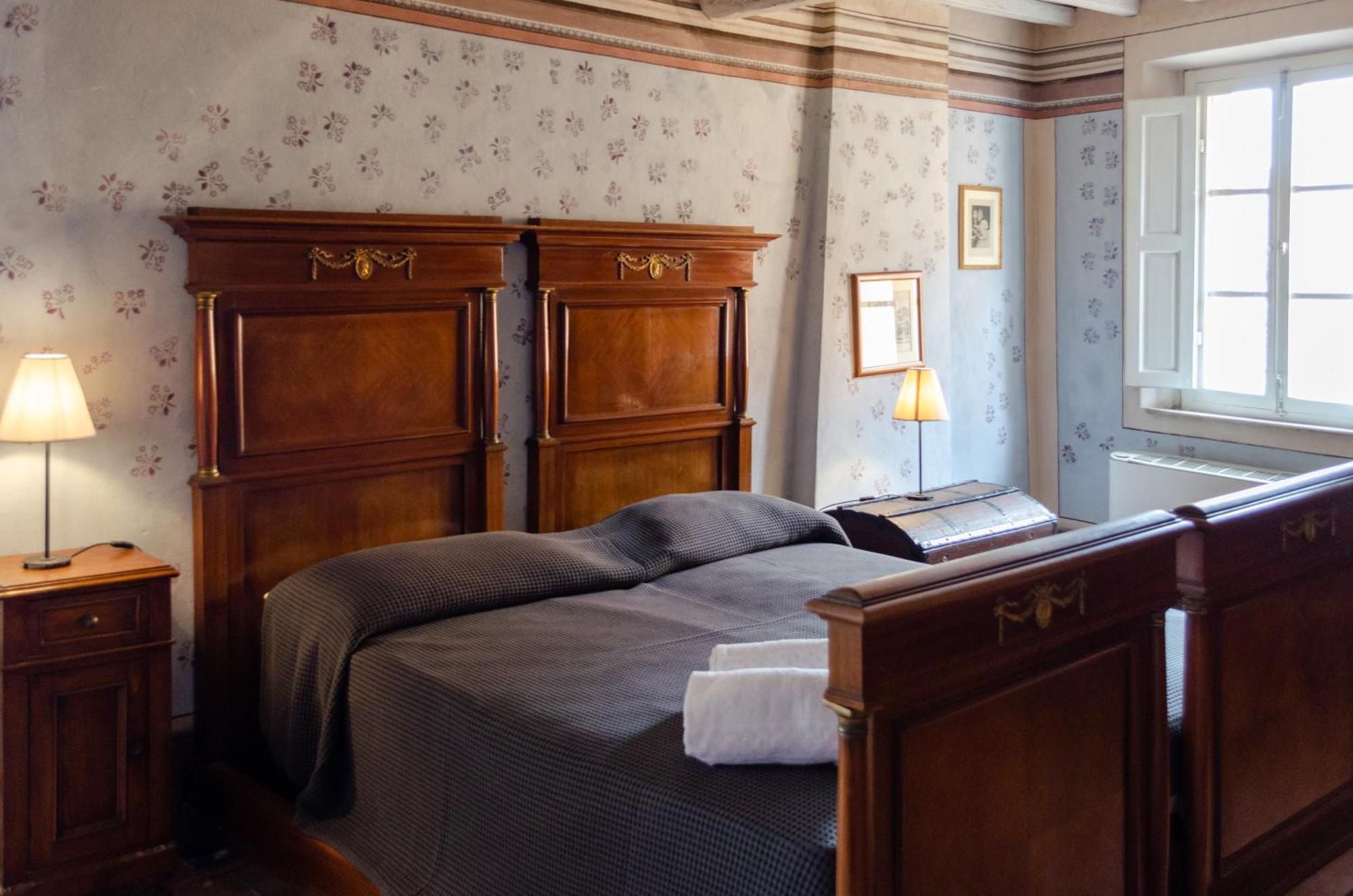 Antica Dimora Leones Bed & Breakfast Palaia Bagian luar foto