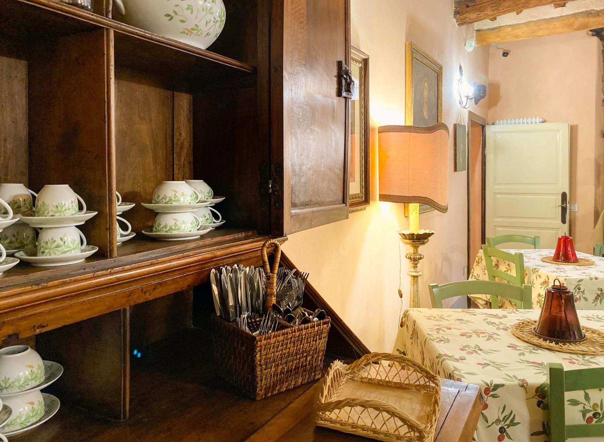 Antica Dimora Leones Bed & Breakfast Palaia Bagian luar foto
