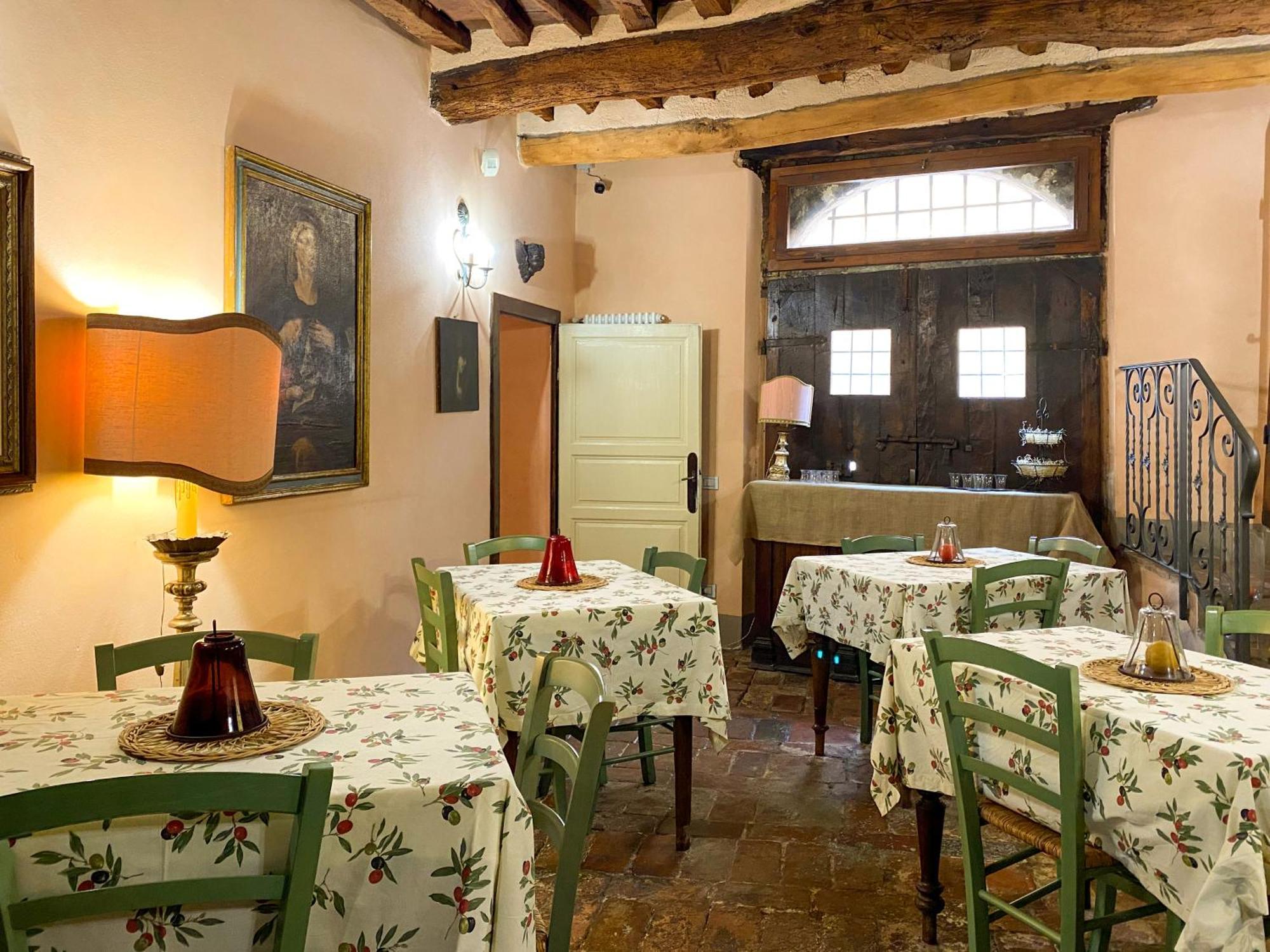 Antica Dimora Leones Bed & Breakfast Palaia Bagian luar foto
