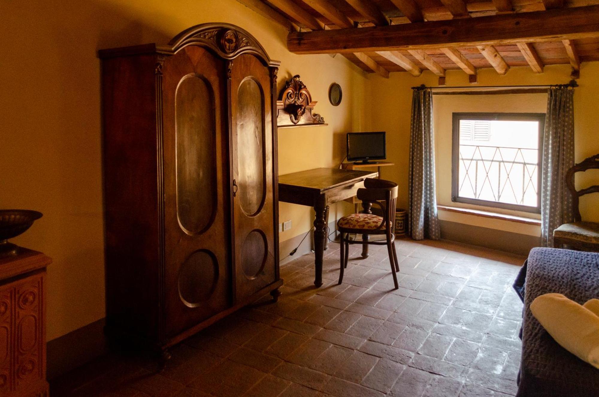 Antica Dimora Leones Bed & Breakfast Palaia Bagian luar foto