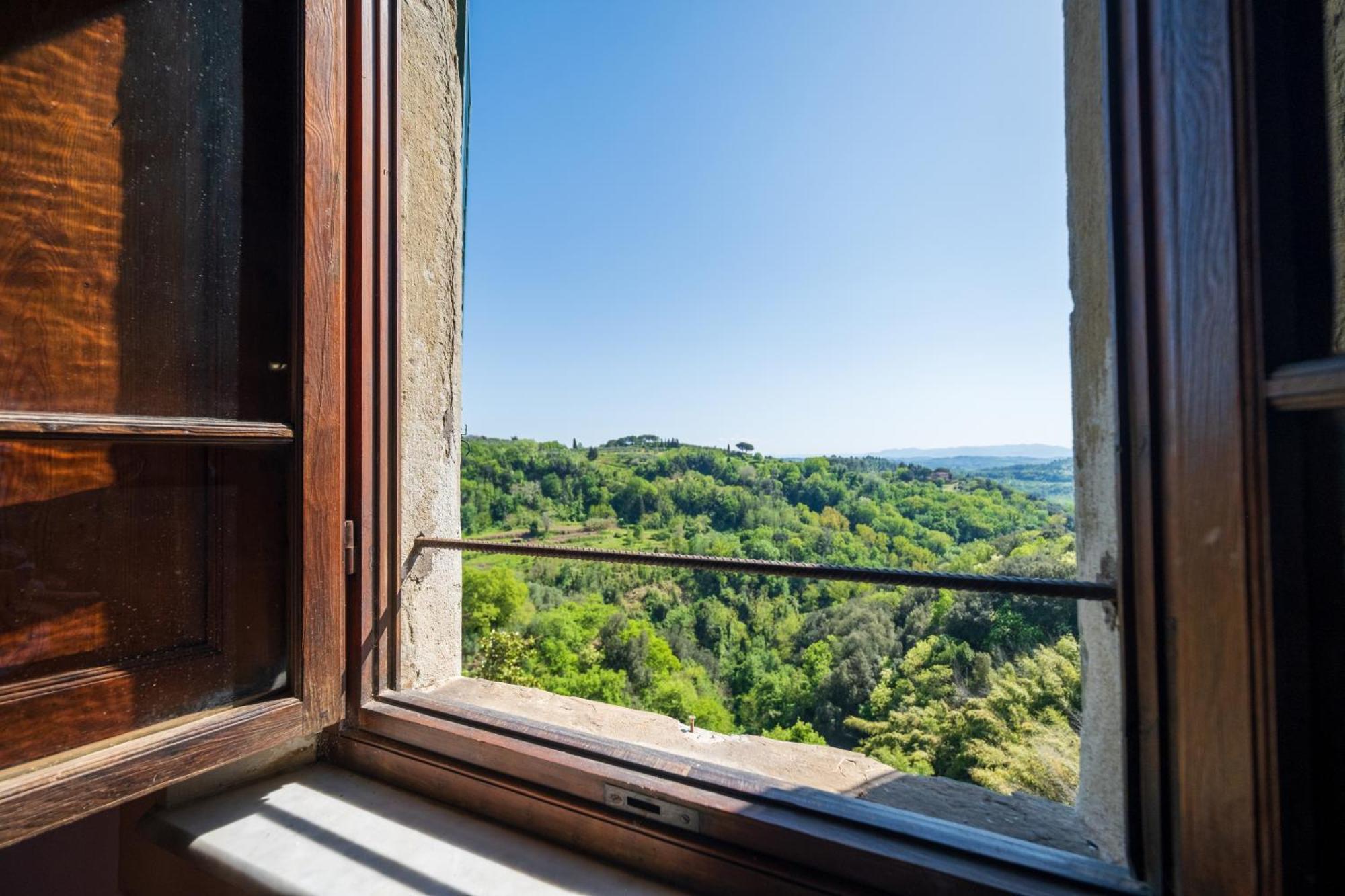 Antica Dimora Leones Bed & Breakfast Palaia Bagian luar foto
