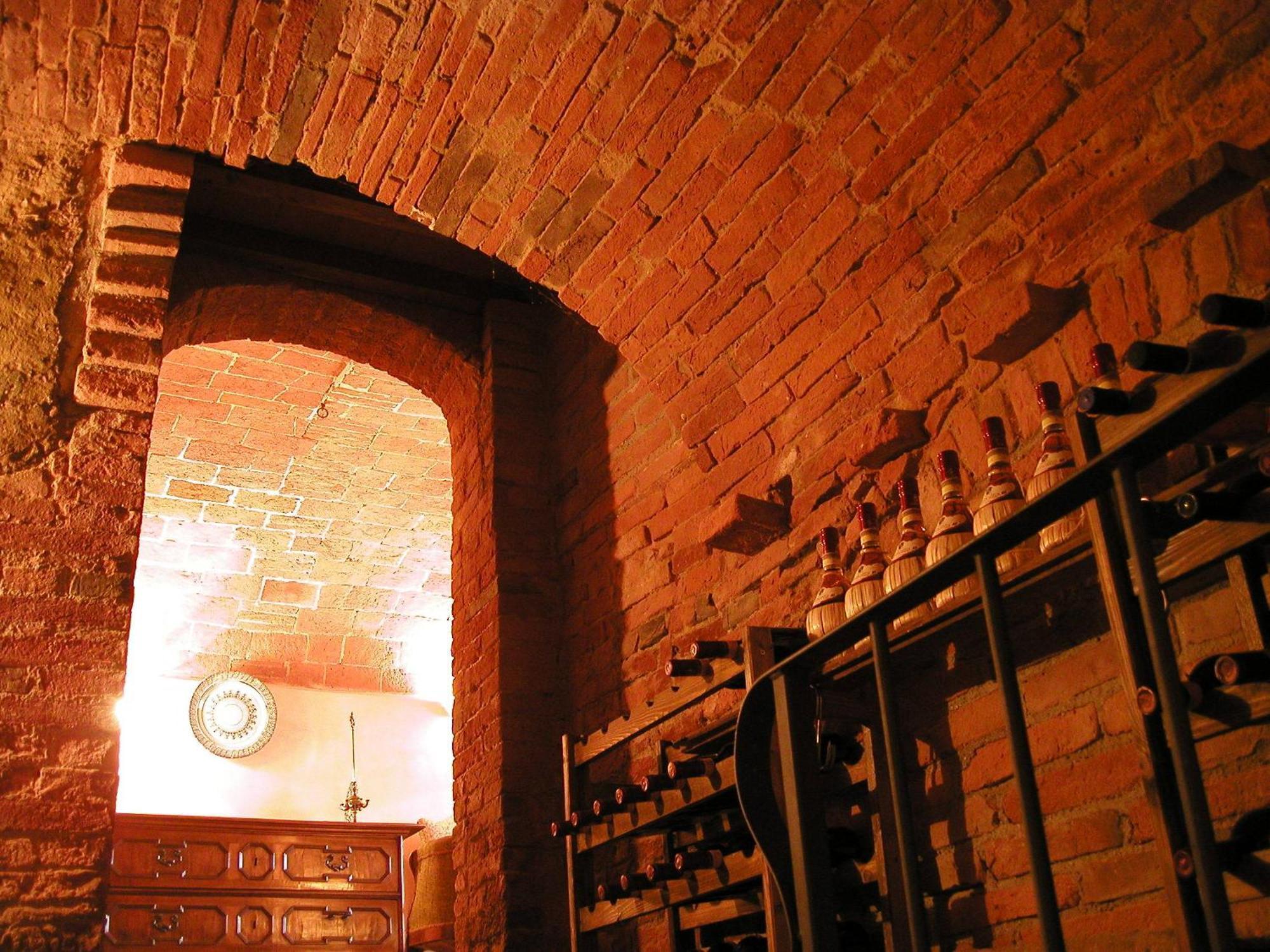 Antica Dimora Leones Bed & Breakfast Palaia Bagian luar foto